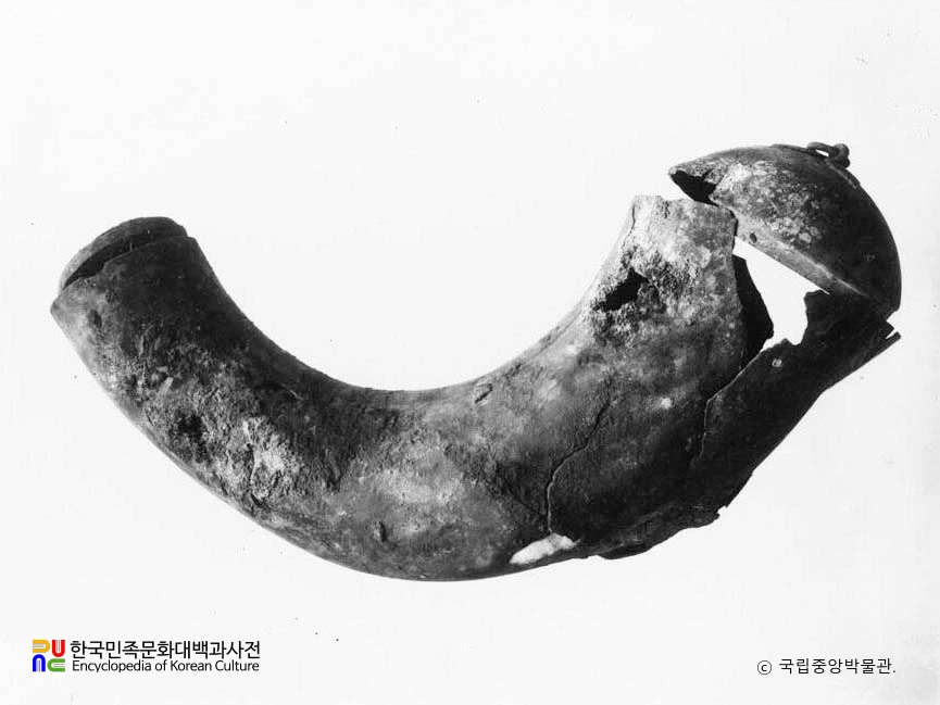 경북 경주 금관총 출토 금동제 각배