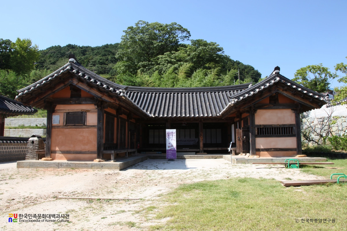 통영 삼도수군통제영 중 내아