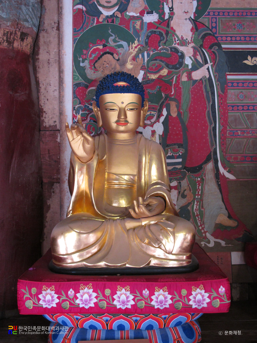 기장 장안사 석조석가여래삼불좌상 중 아미타여래상