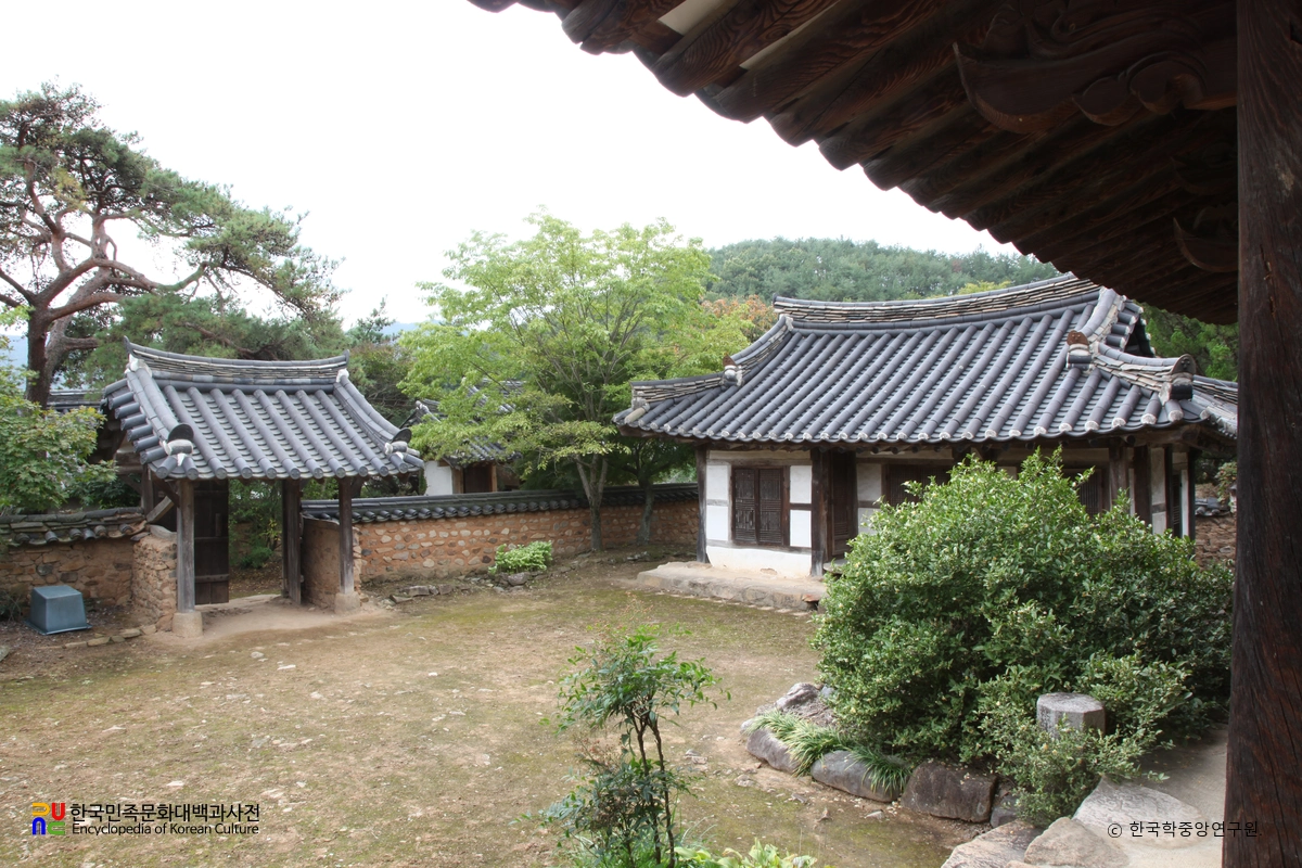 밀양 혜산서원 서재와 문