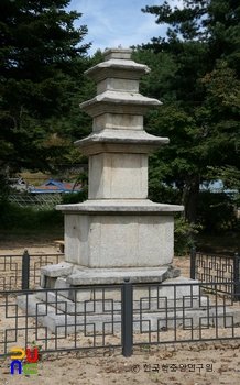 봉화 서동리 동ㆍ서 삼층석탑 중 동탑