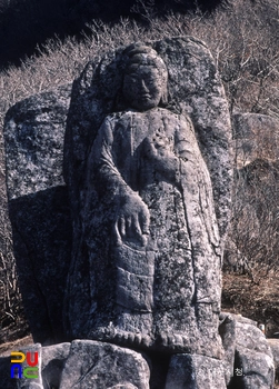 팔공산 동봉 석조약사여래입상