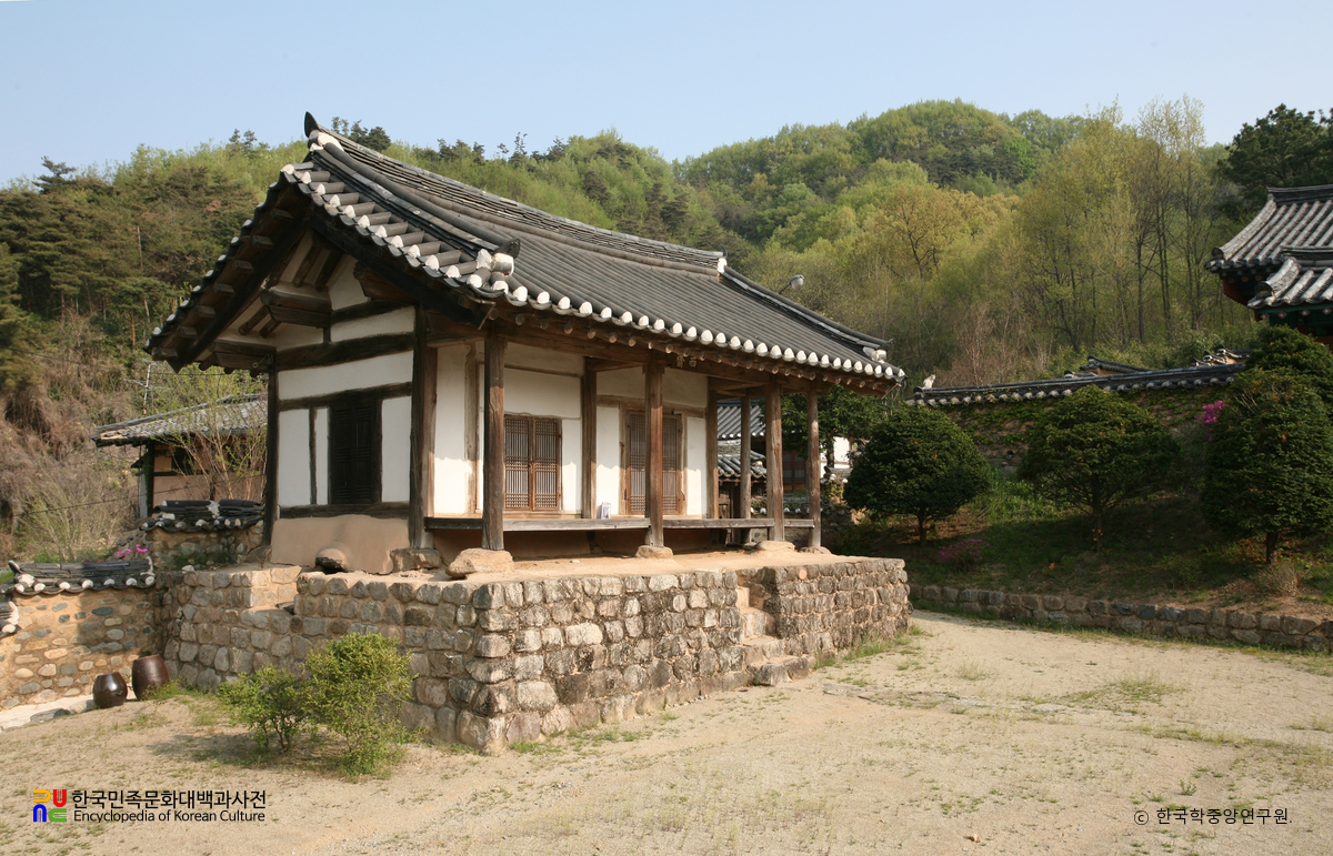 상주 함창향교 서재 정측면