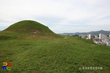 함안 말이산 고분군