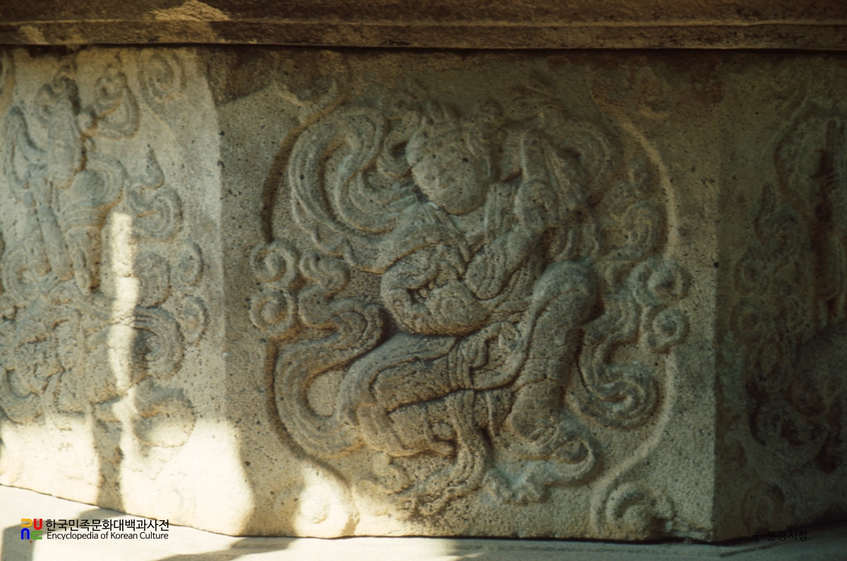 문경 봉암사 지증대사탑