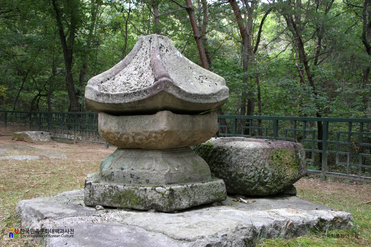 충주 청룡사지 / 석조물