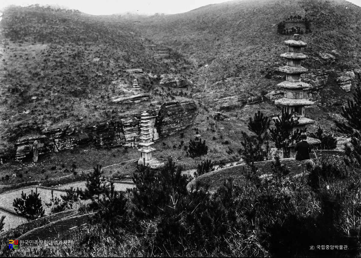 화순 운주사 석탑군