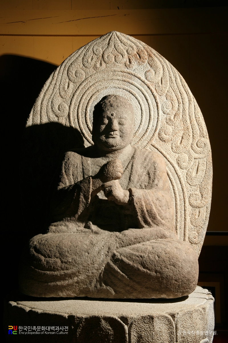 감산사 석조 비로자나불 좌상