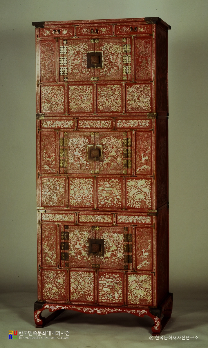 주칠나전삼층농