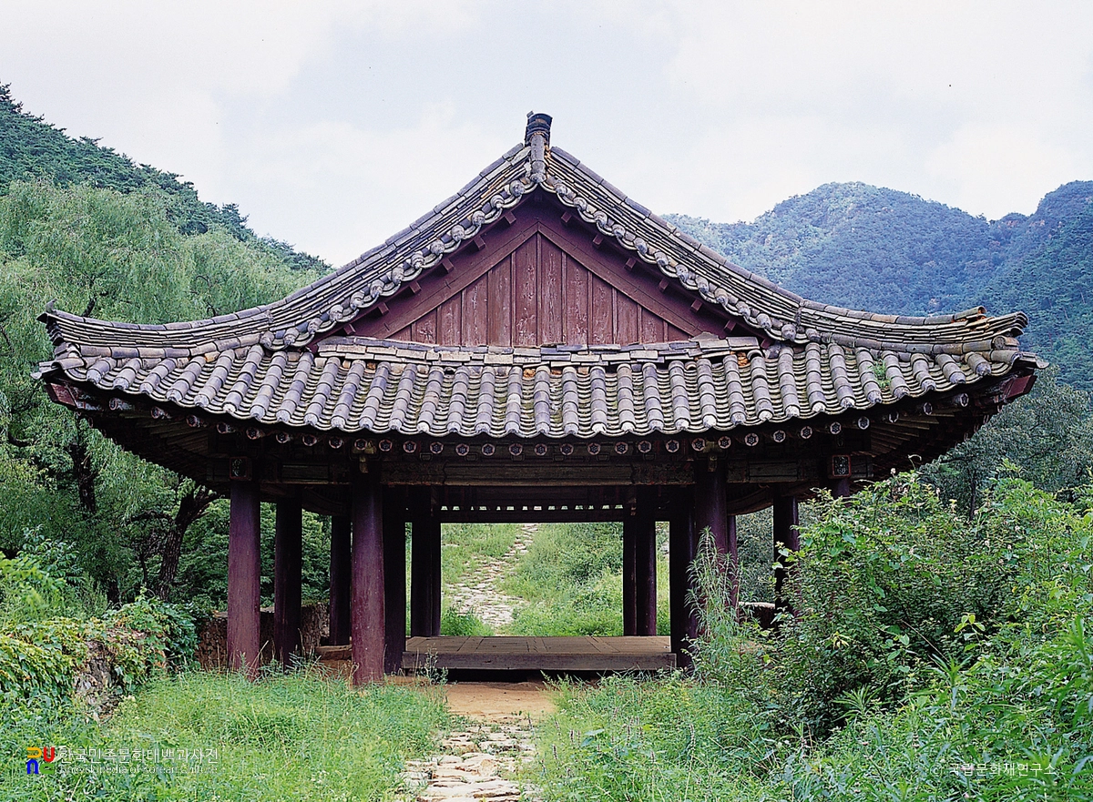 사리원 정방루 측면