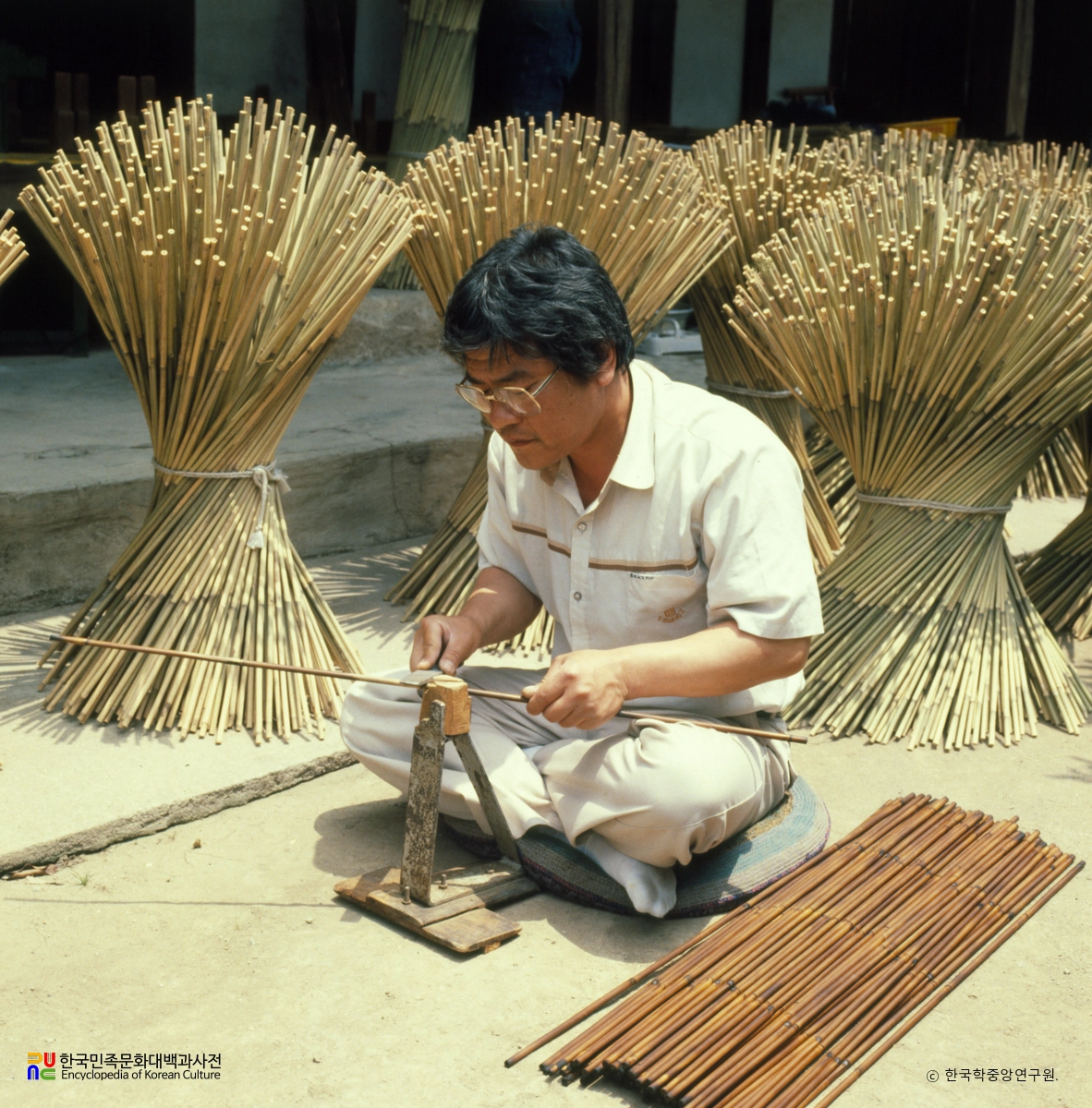 화살 제조공정 / 6 마디 다듭기