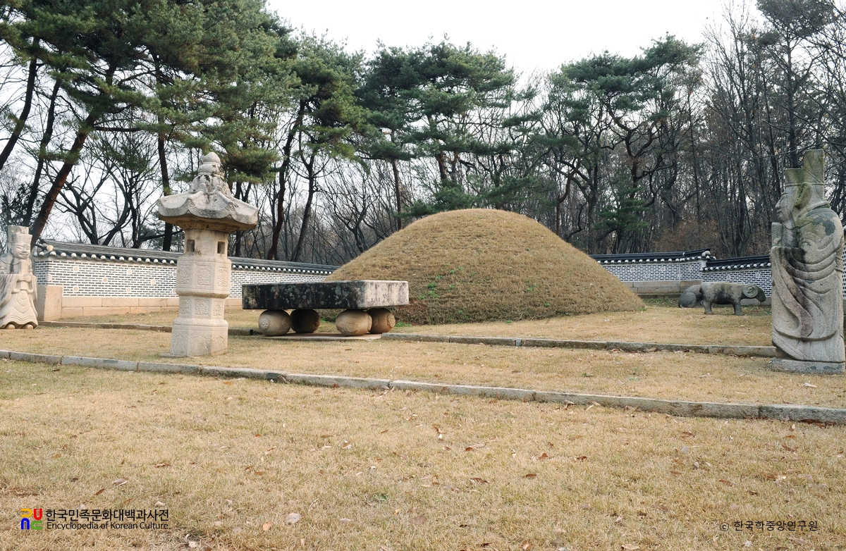 고양 서삼릉 중 소경원 정측면