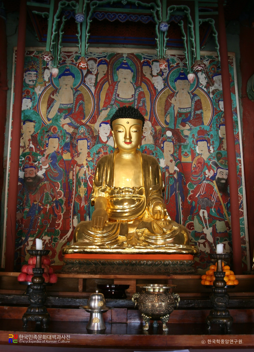 안성 청룡사 대웅전 삼존불좌상 / 본존