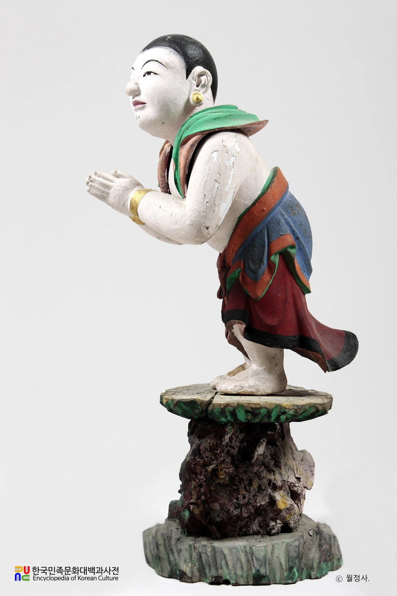 평창 상원사 문수전 목조동자상1