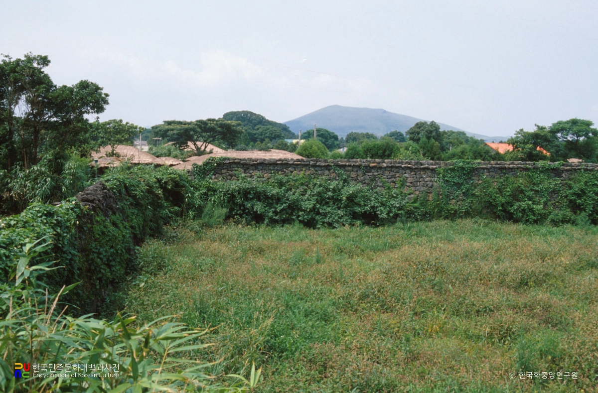 서귀포시 정의현성지 전경
