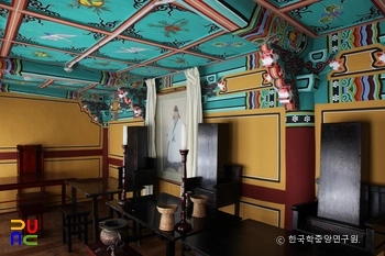 사천 구계서원 구산사 내부