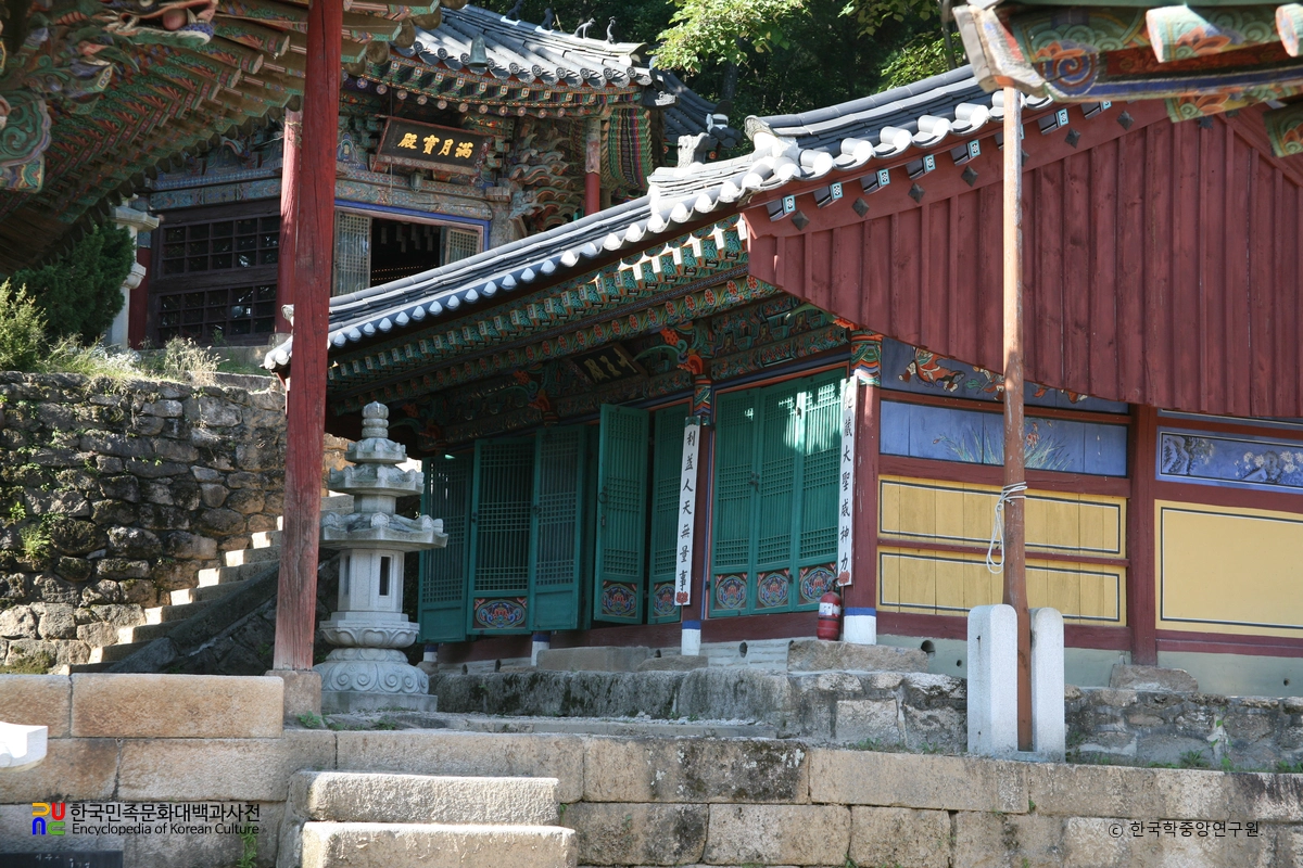 남양주 흥국사 시왕전 정측면