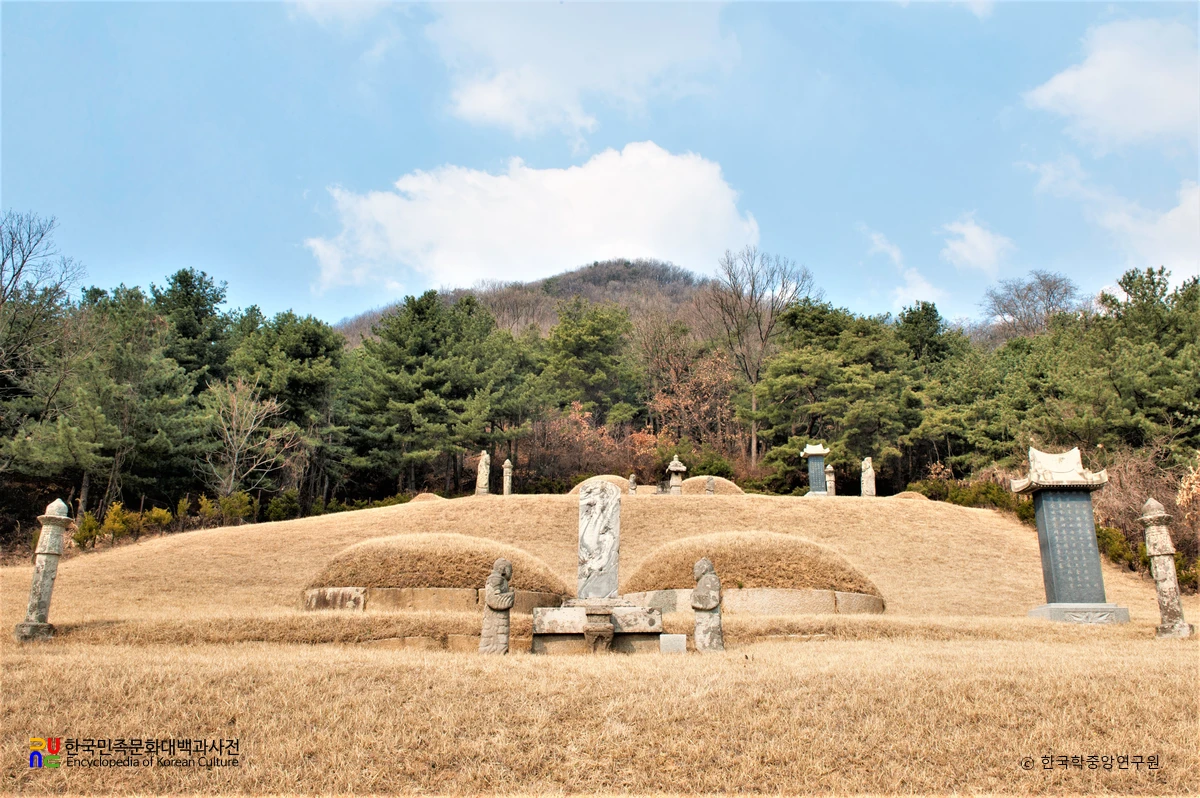 양주 이준선생 묘 정면