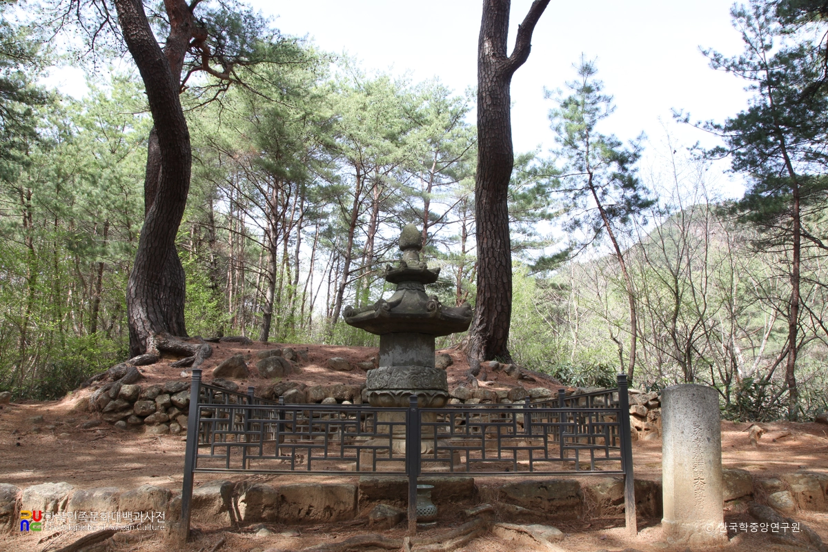 하동 쌍계사 승탑 전경