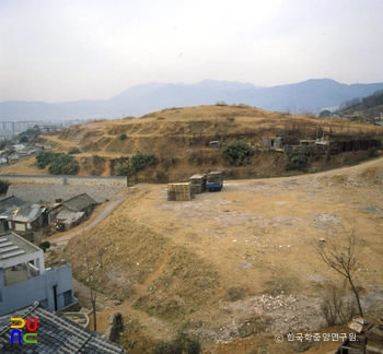 부산 복천동 고분군 전경
