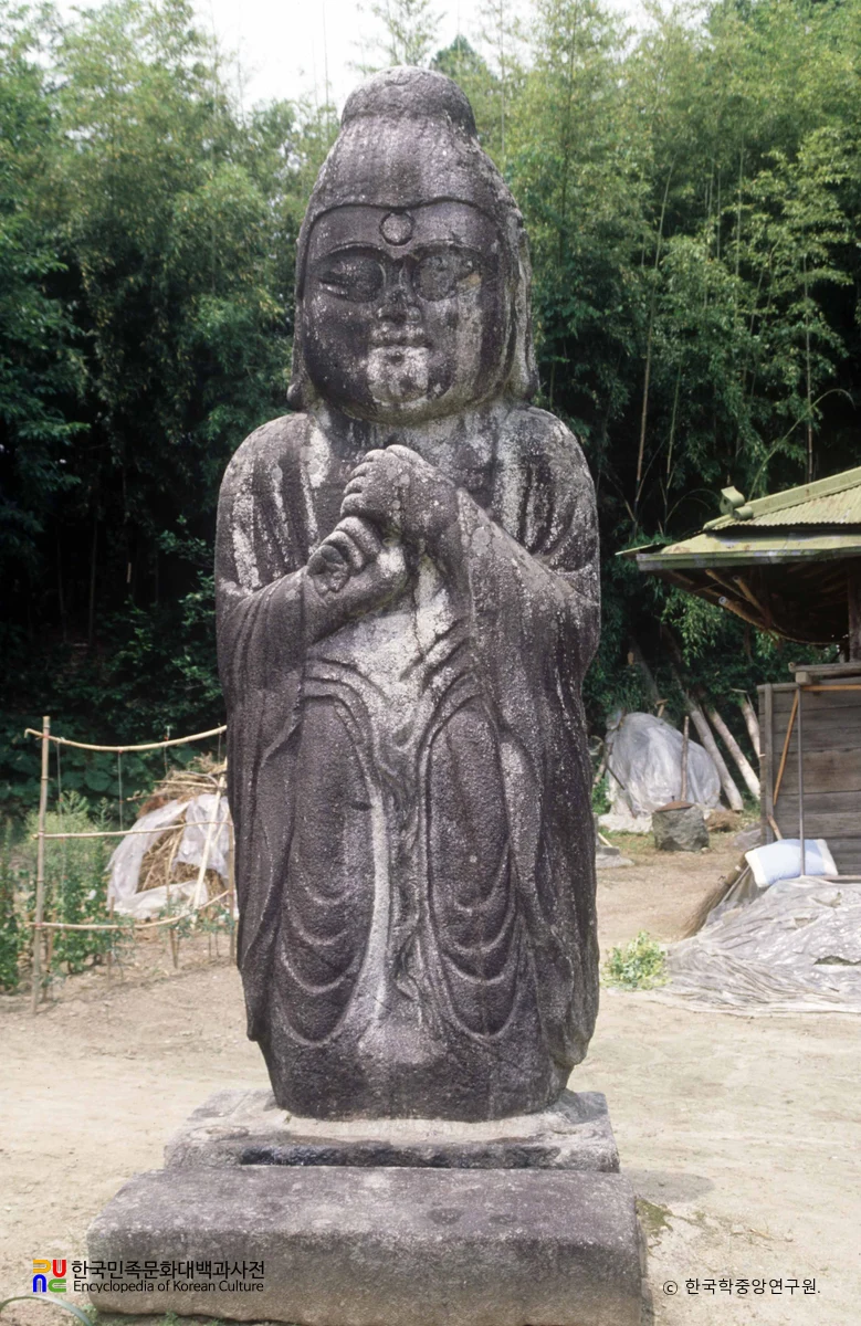 논산 은진 관촉리 비로자나석불입상 정면