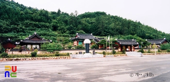 충절사