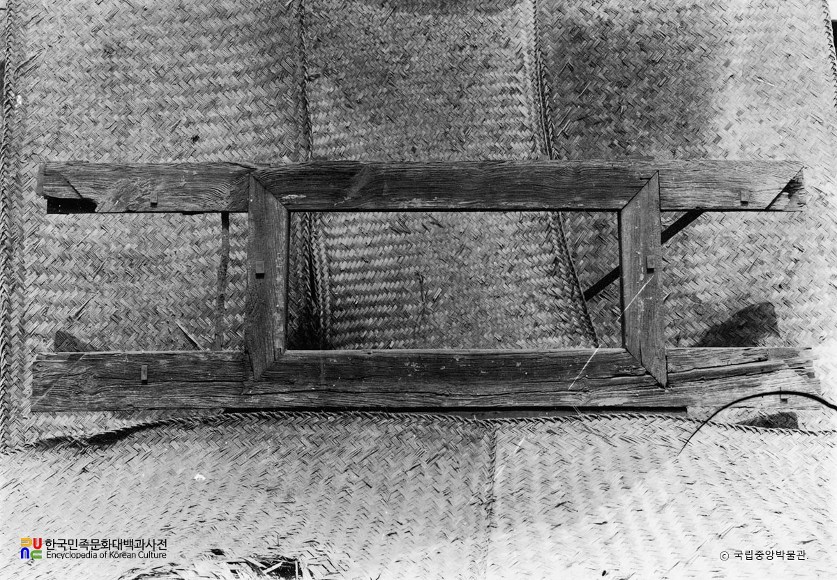 황주 성불사 응진전 광창 부재