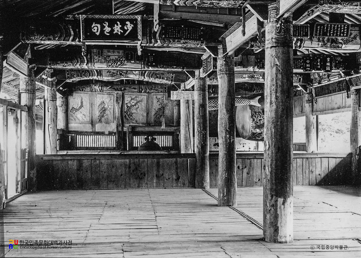 합천 해인사 구광루 내부