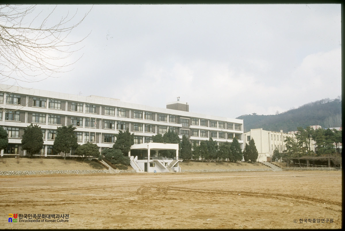 수원여자고등학교