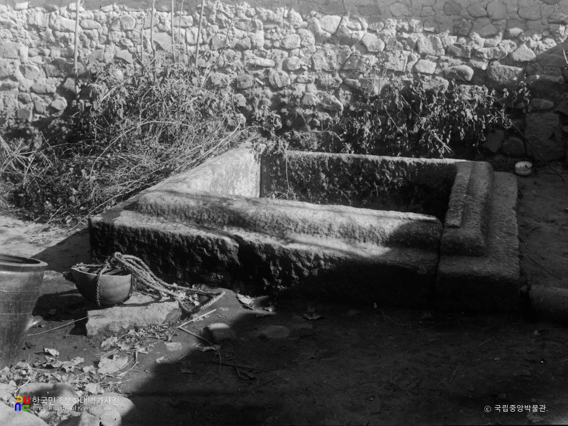 경주 재매정 정면