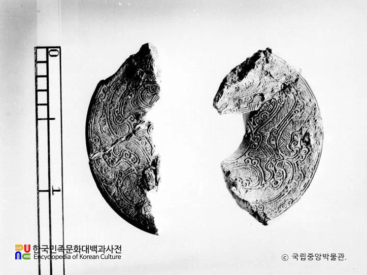 평안남도 대동군 석암동 9호분 출토 검봉