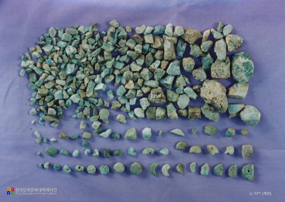 산청 묵곡리 유적 출토 유물