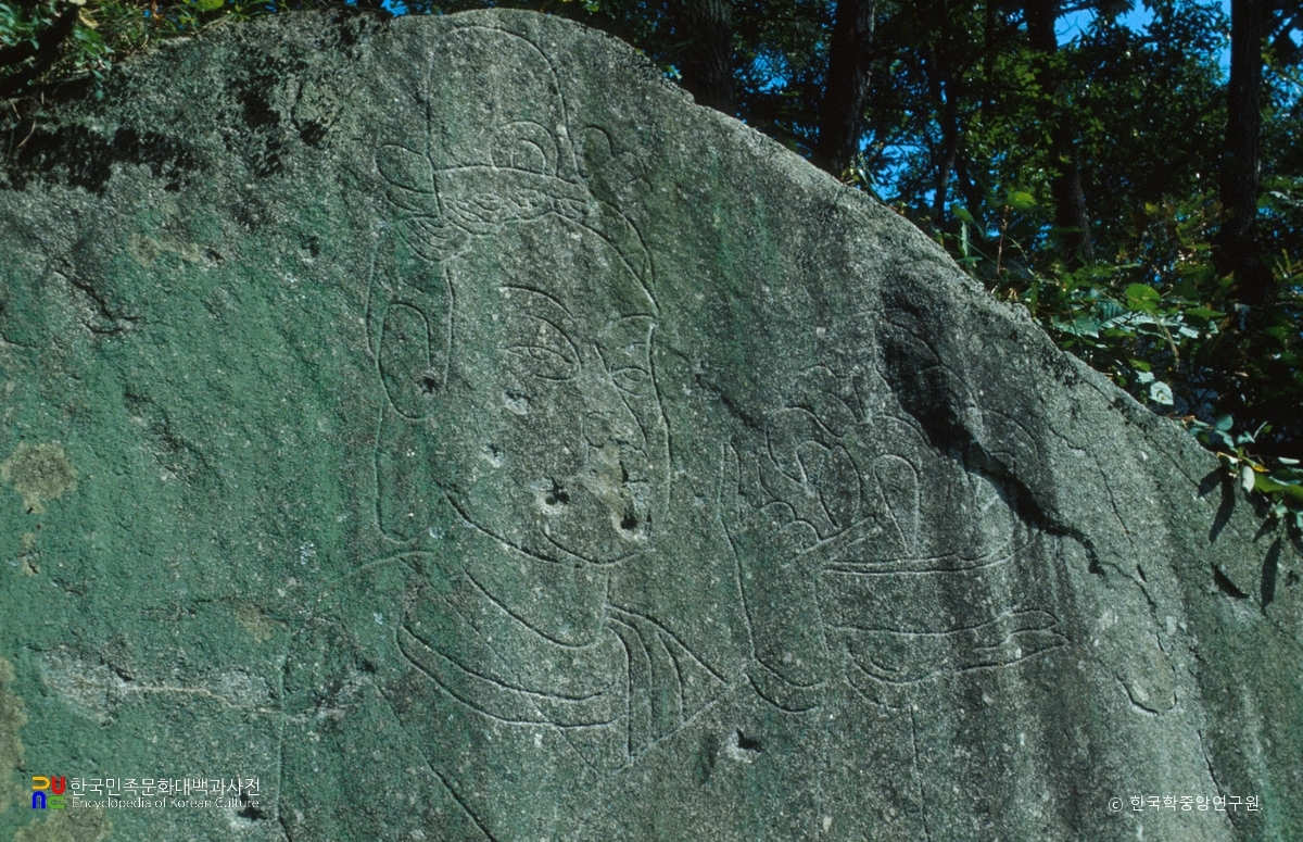 원주 평장리 마애공양보살상 부분