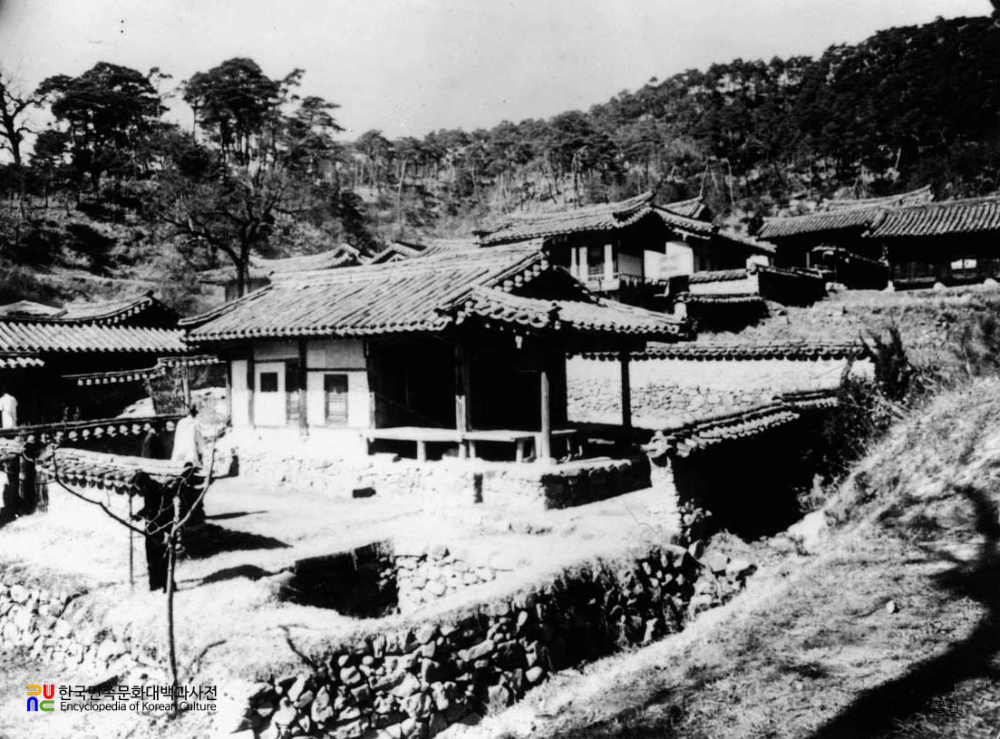 안동 도산서원 중 도산서당 좌측면