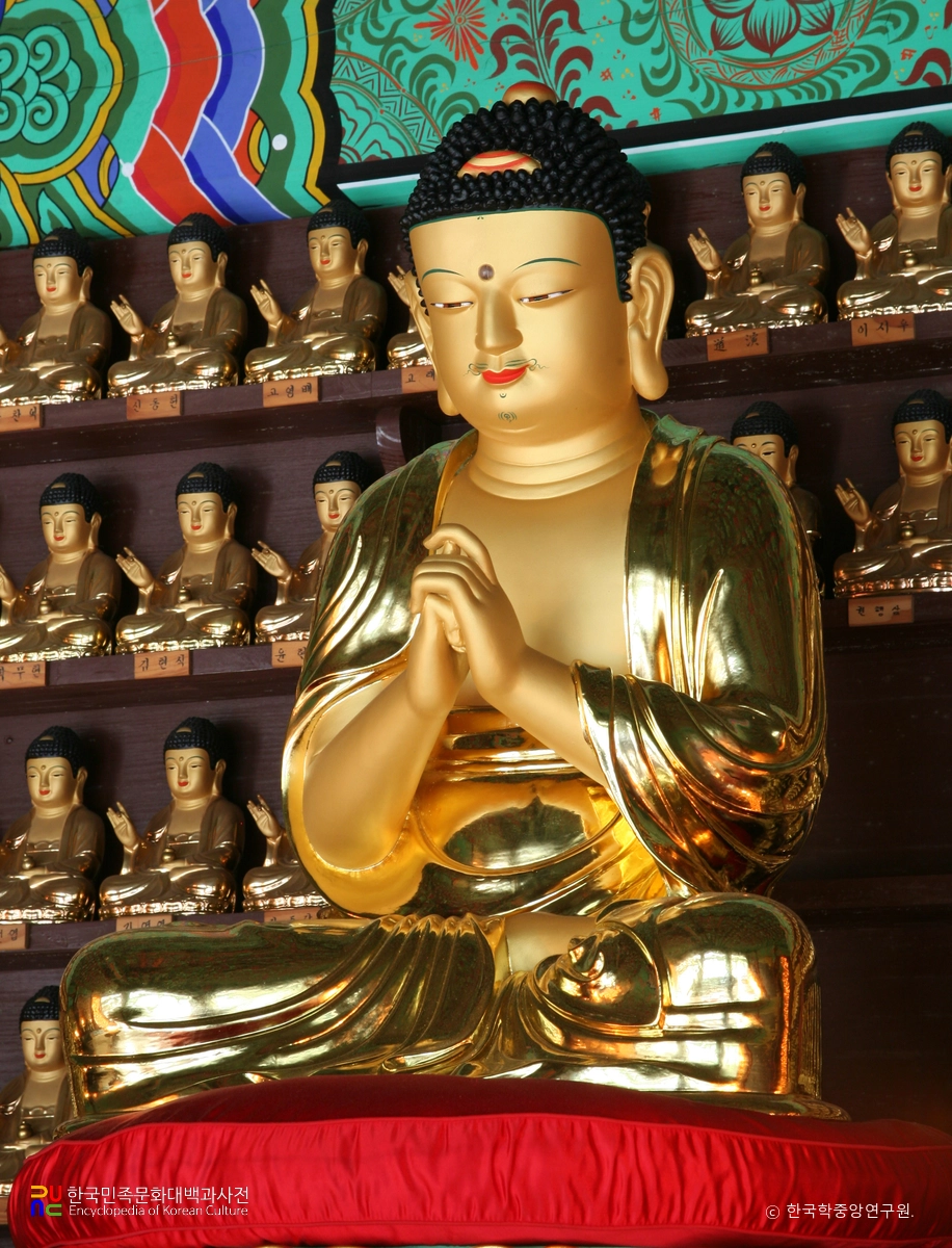 대전 비래사 목조비로자나불좌상