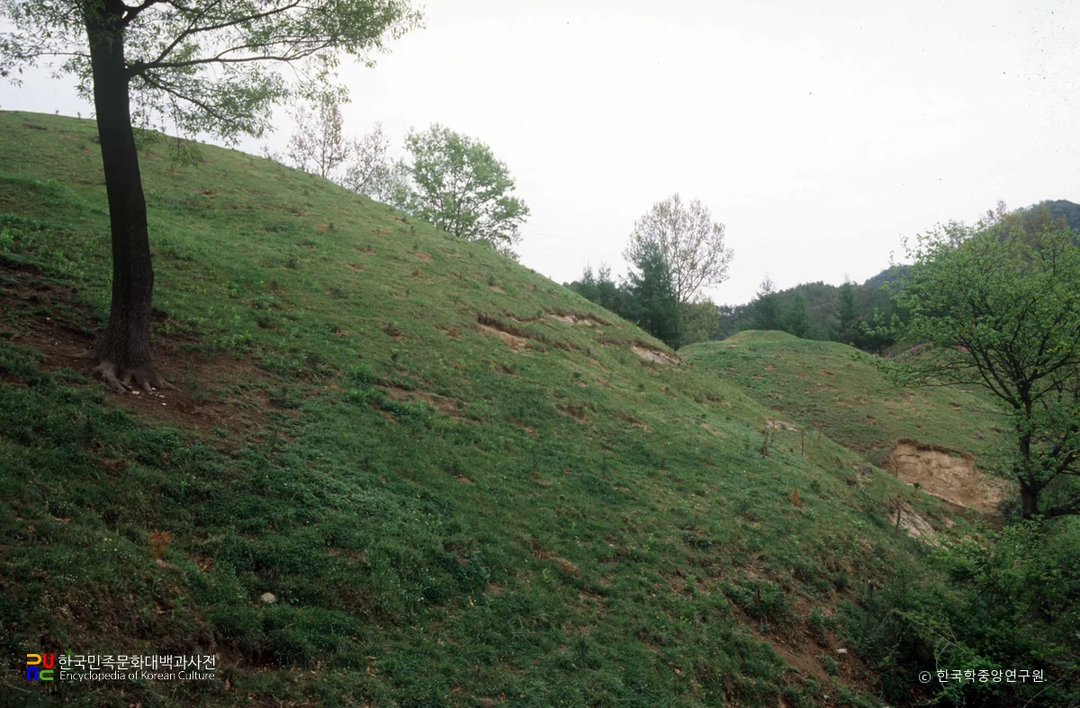 거창 말흘리 고분