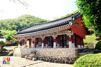 장흥향교 대성전 정측면