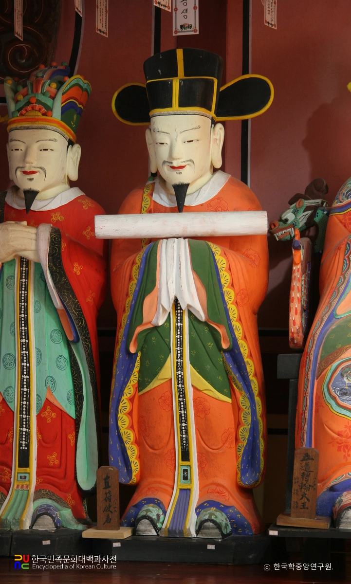 남해 용문사 목조지장시왕상