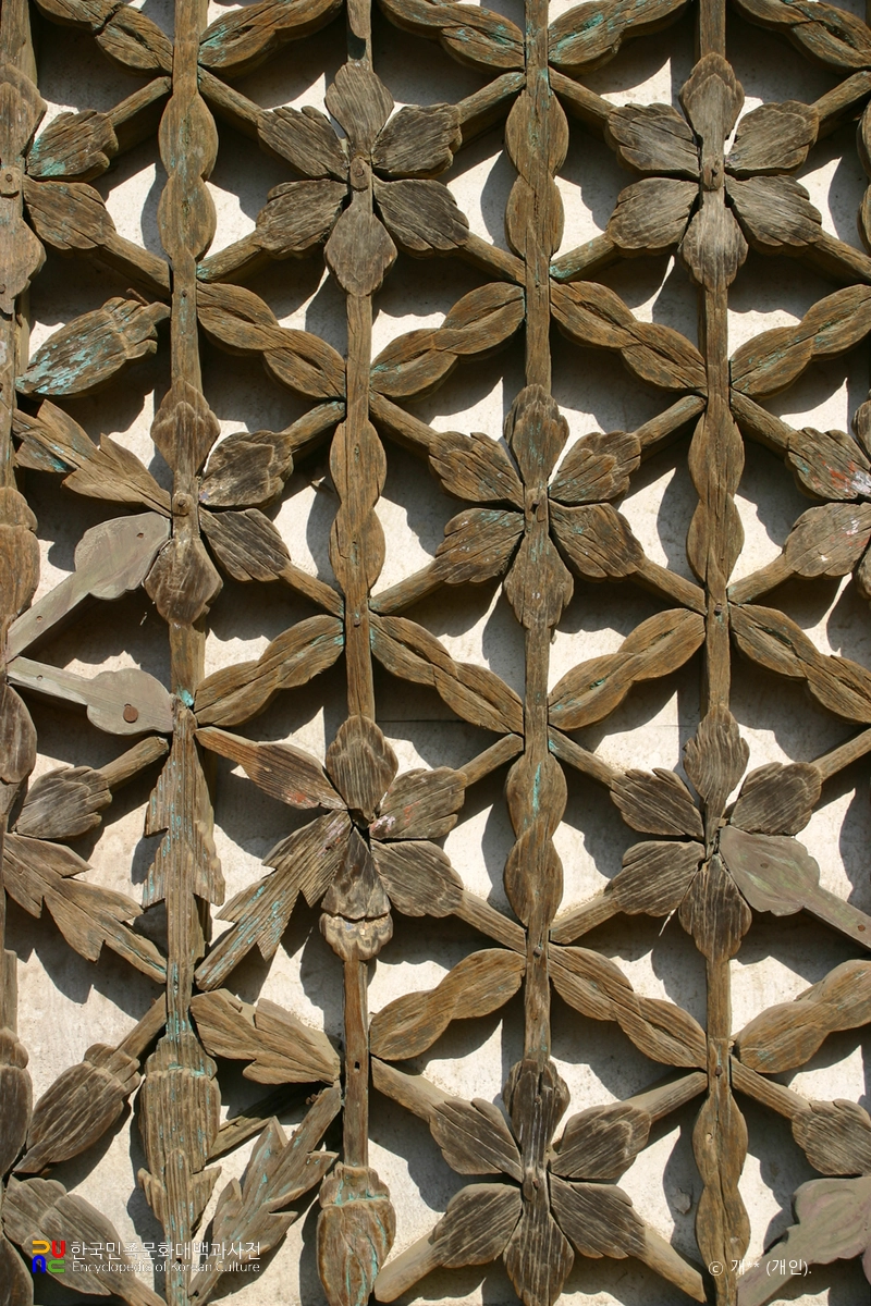 칠곡 송림사 대웅전 꽃살창