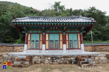 김해 신산서원 숭도사 정면