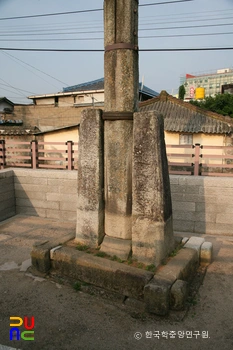 나주 동점문 밖 석당간 부분