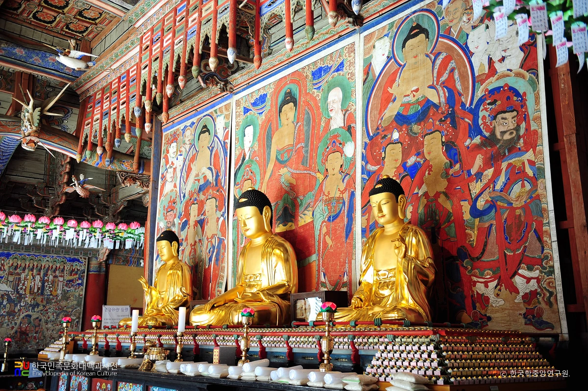 해남 대흥사 석가여래삼불좌상