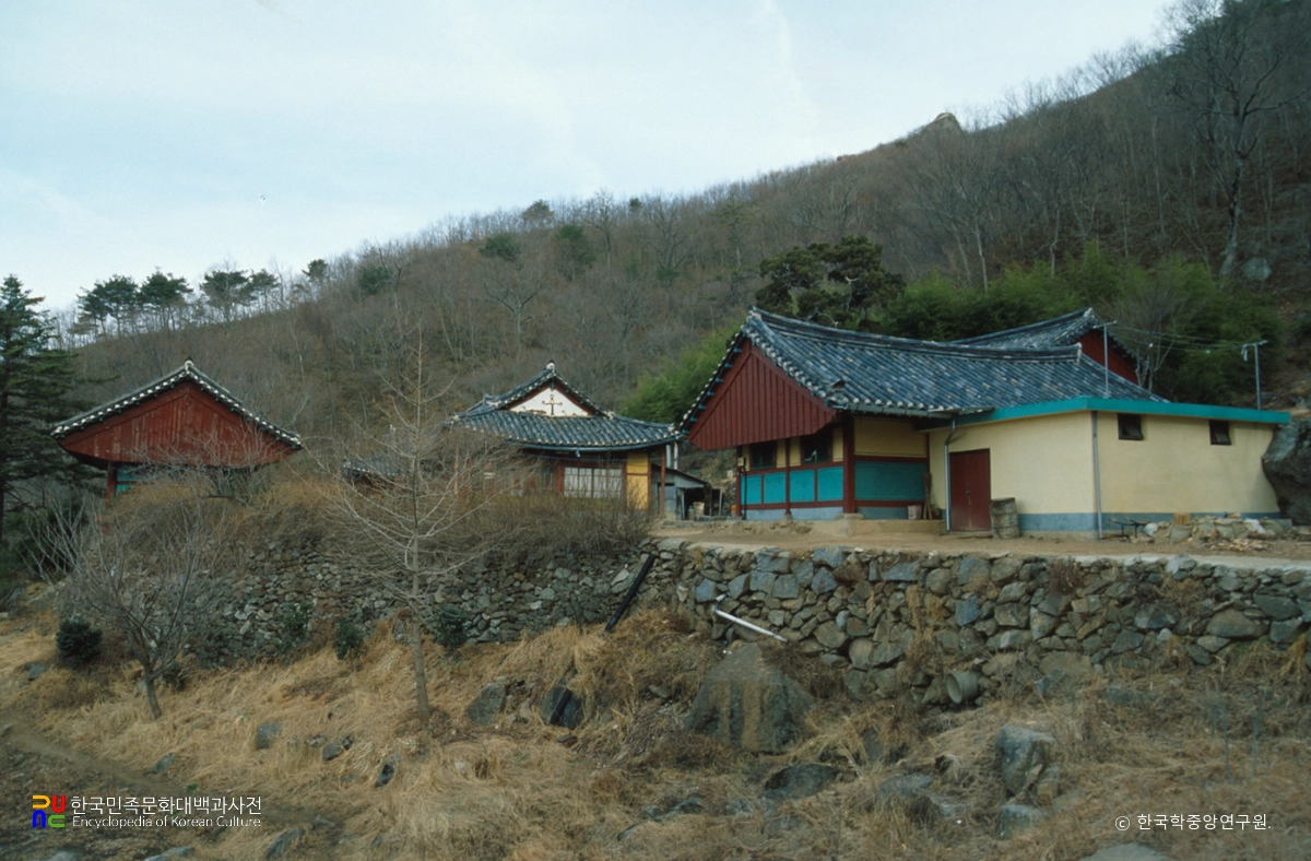 순천 천자암 전경