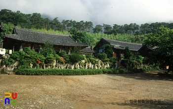 양산 극락암 전경