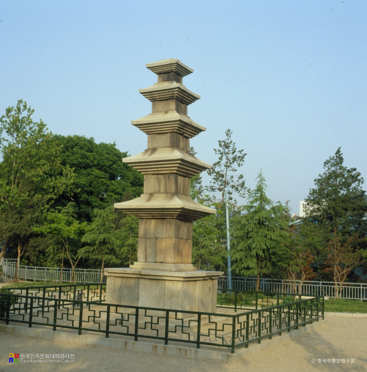 (전)광주 성거사지 오층석탑 정측면