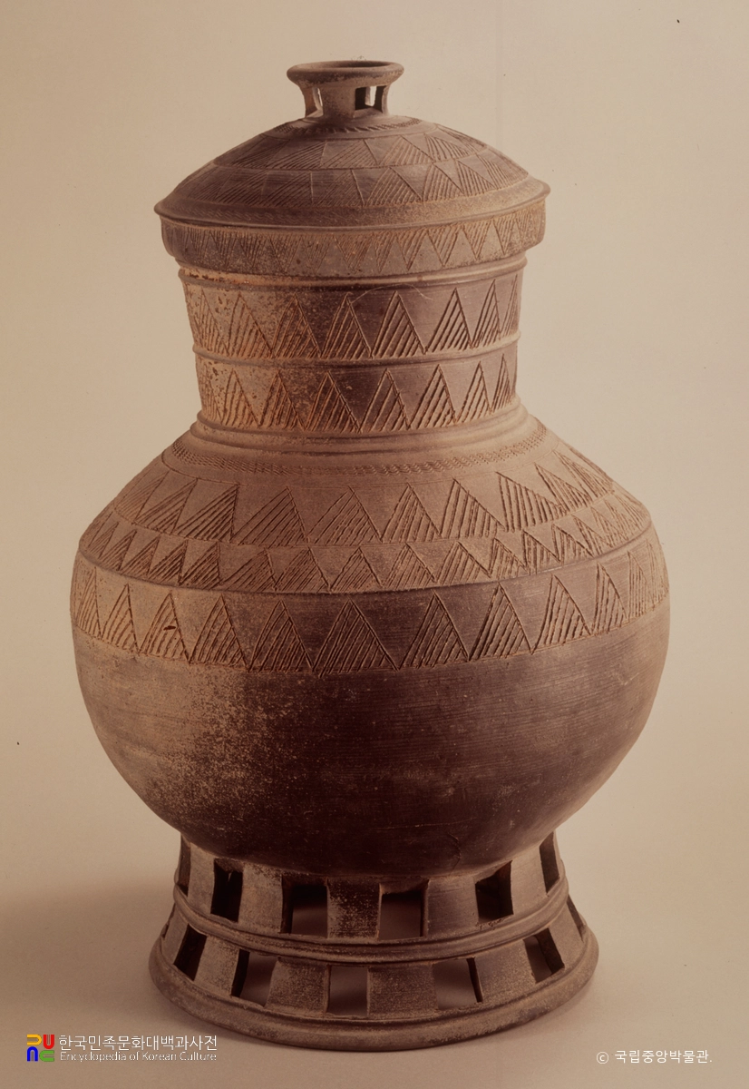 토기거치문대부장경호