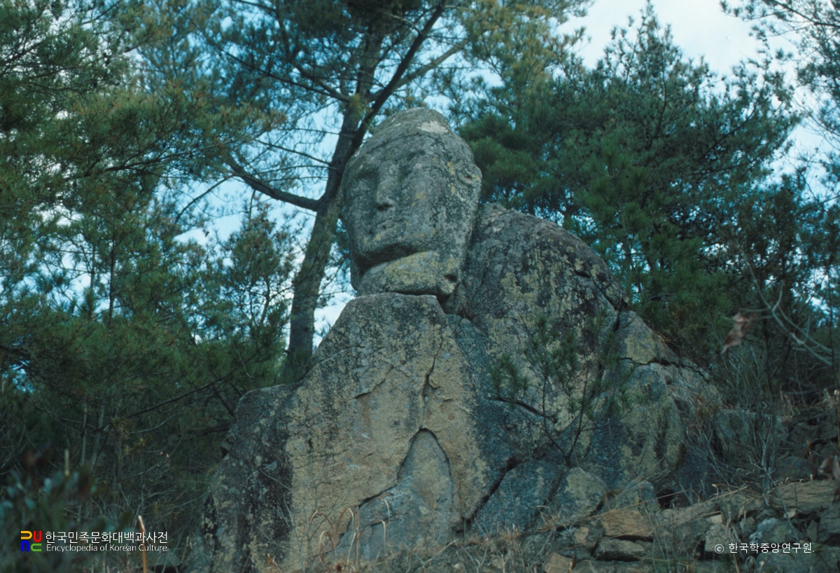 영광 설매리 석조불두상