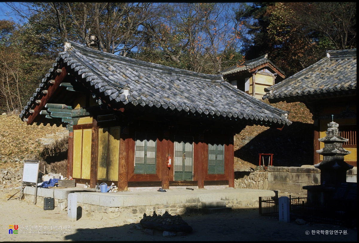 안동 봉정사 고금당 정측면