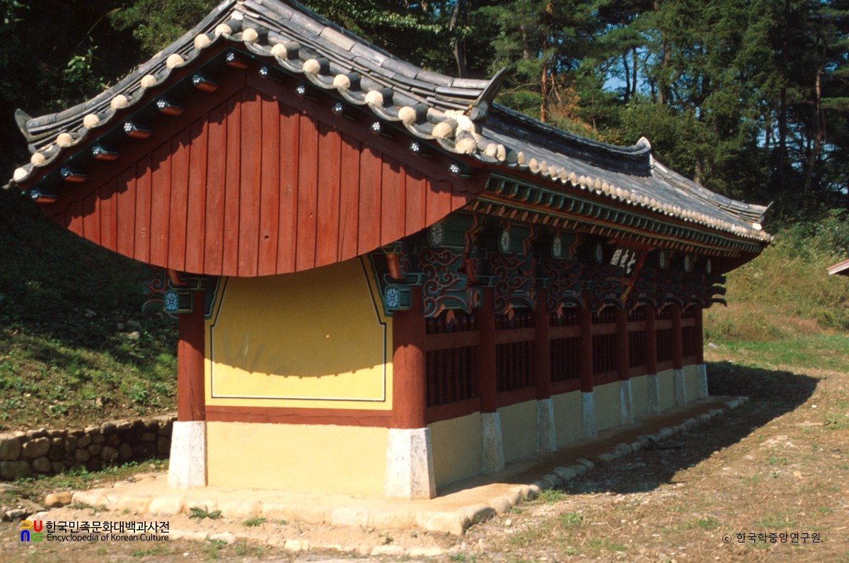 괴산 칠충사 중 사당 우측면