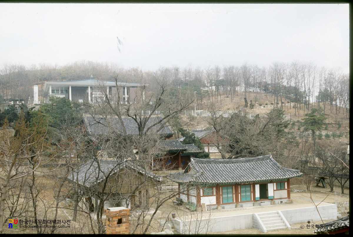 수원향교 전경